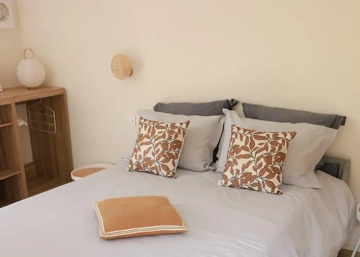 Pierre De Lune Bayeux